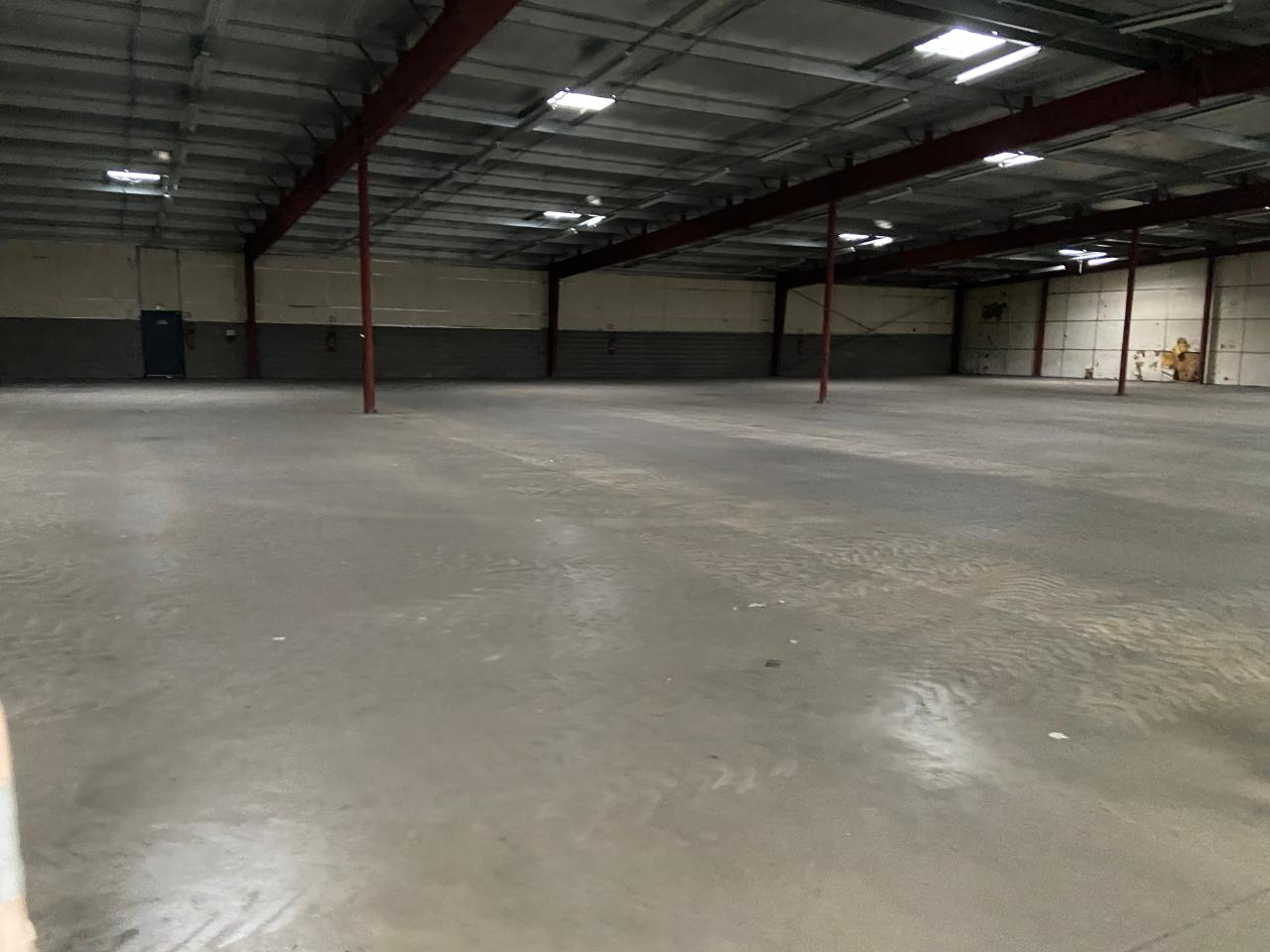 Local d'activité Saint-Quentin-Fallavier 2927m² Vente local d'activité Saint-Quentin-Fallavier Isère OVACT2534180 4